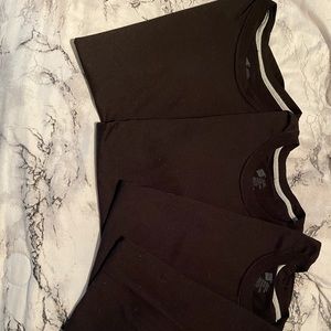 4 small black Hanes T slim fit bundle